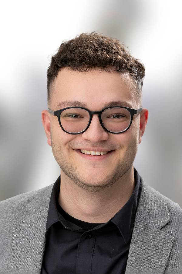 contact_import_imageLqwSmD