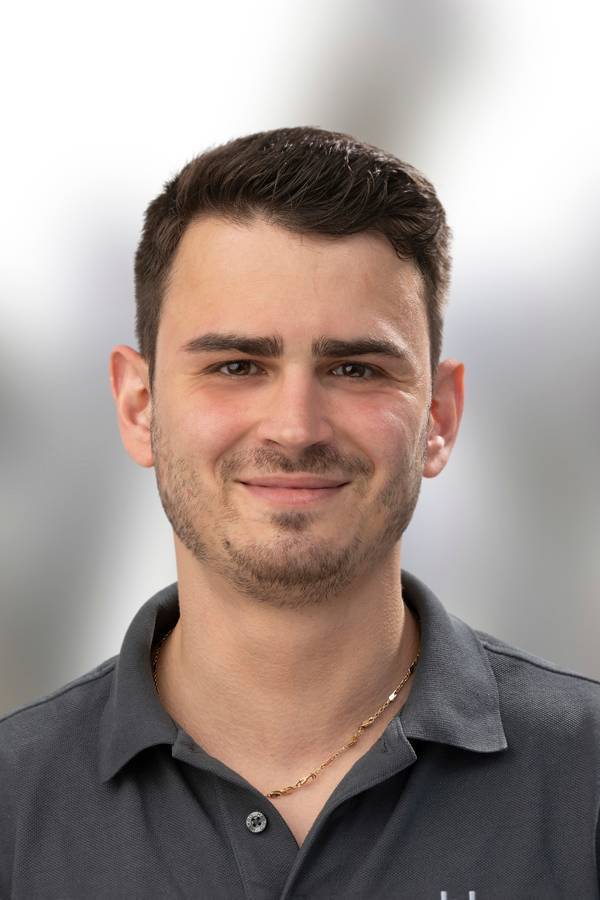 contact_import_imageM8j1gd