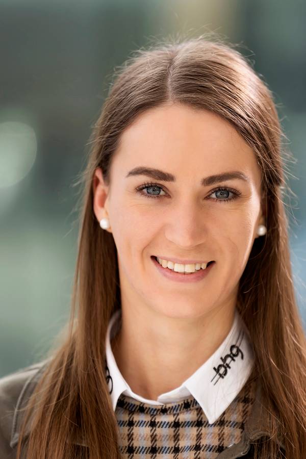 contact_import_imageRyR4O2