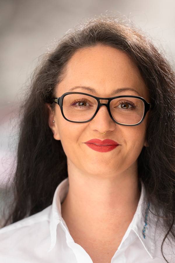 contact_import_imageLaH9ej