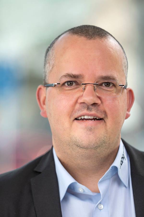 contact_import_imageKeDa3f