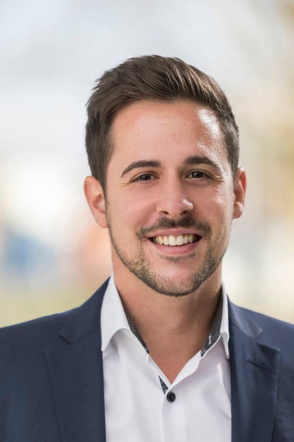 contact_import_image9AEq7p