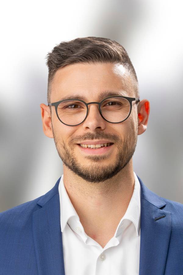 contact_import_imagePr0NWq