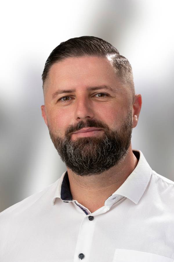 contact_import_imageCr7KXU