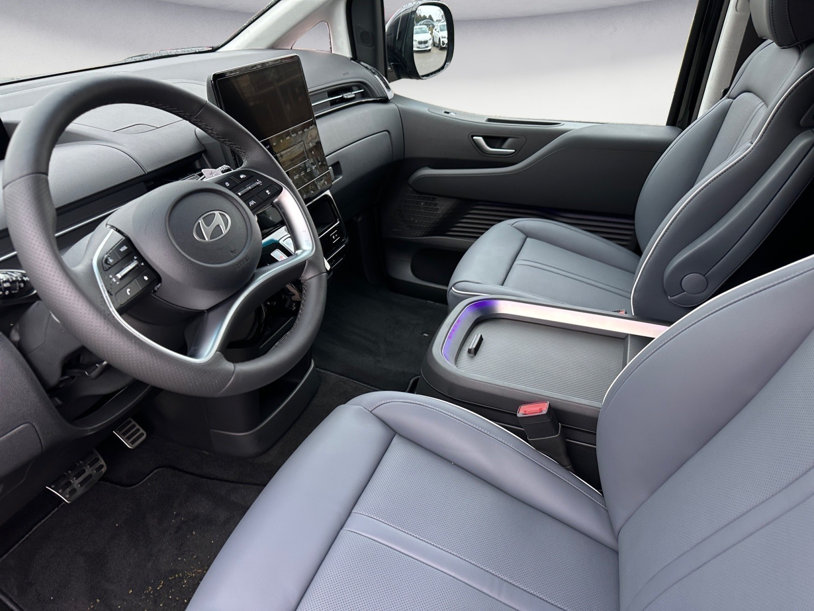 Hyundai - STARIA 7-Sitzer (MY25) HEV 1.6