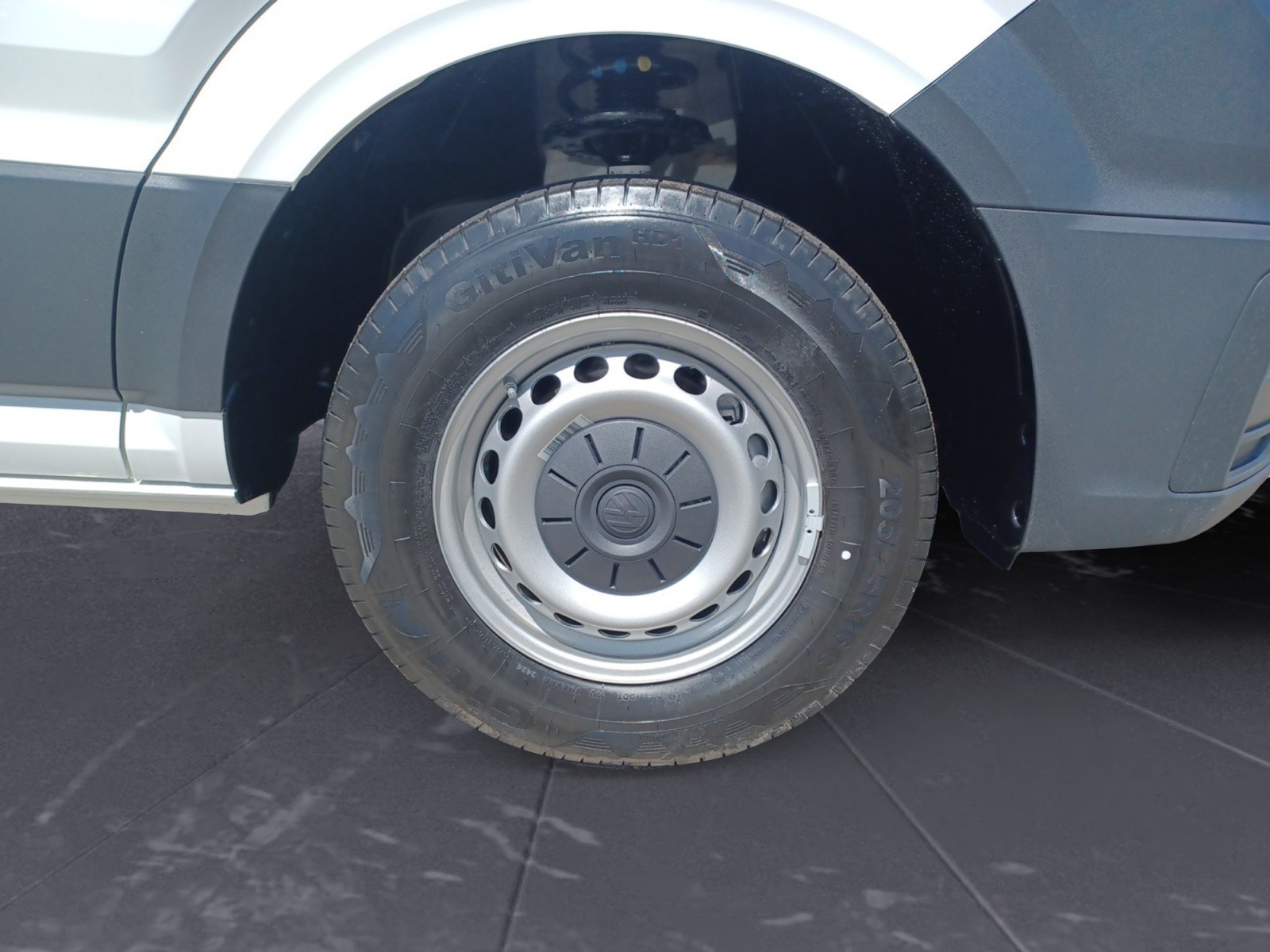 Volkswagen - Crafter 35 Fahrgestell Doppelkabine 2,0 l  Frontantrieb 6-Gang Radst. 3640 mm