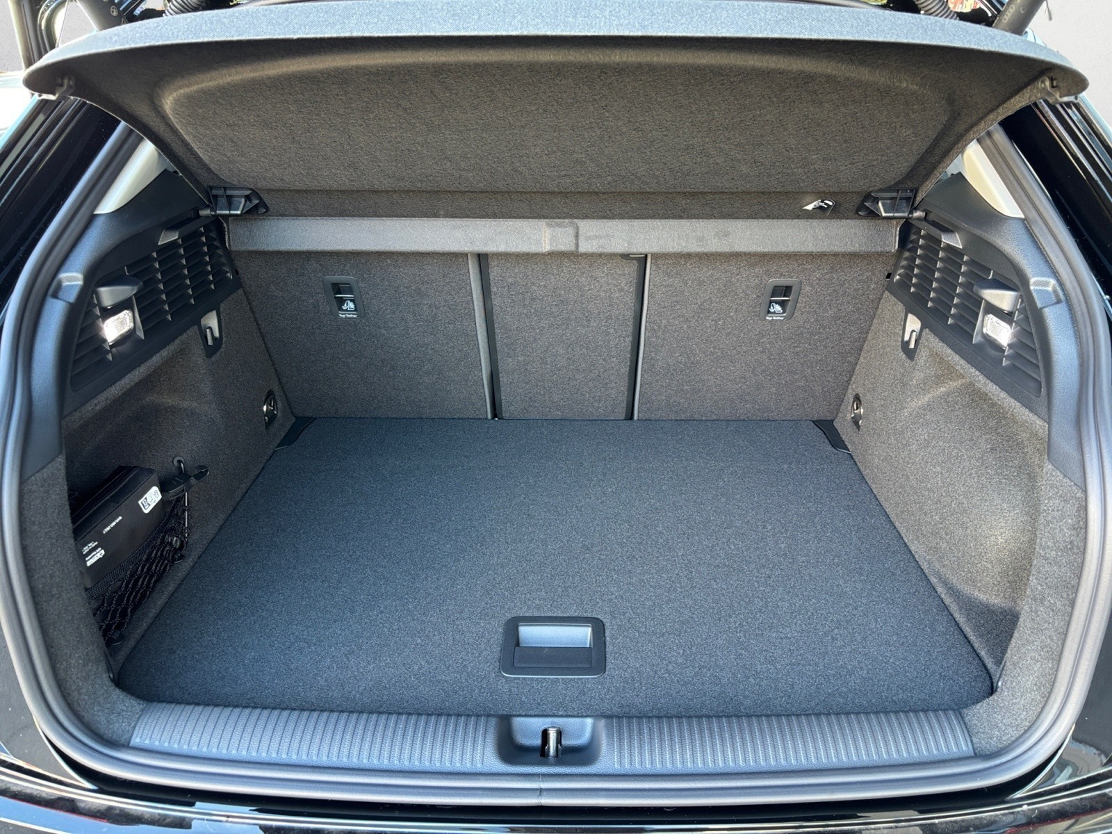 Audi - Q2 S line 30 TFSI 85(116) kW(PS) Sc haltgetriebe