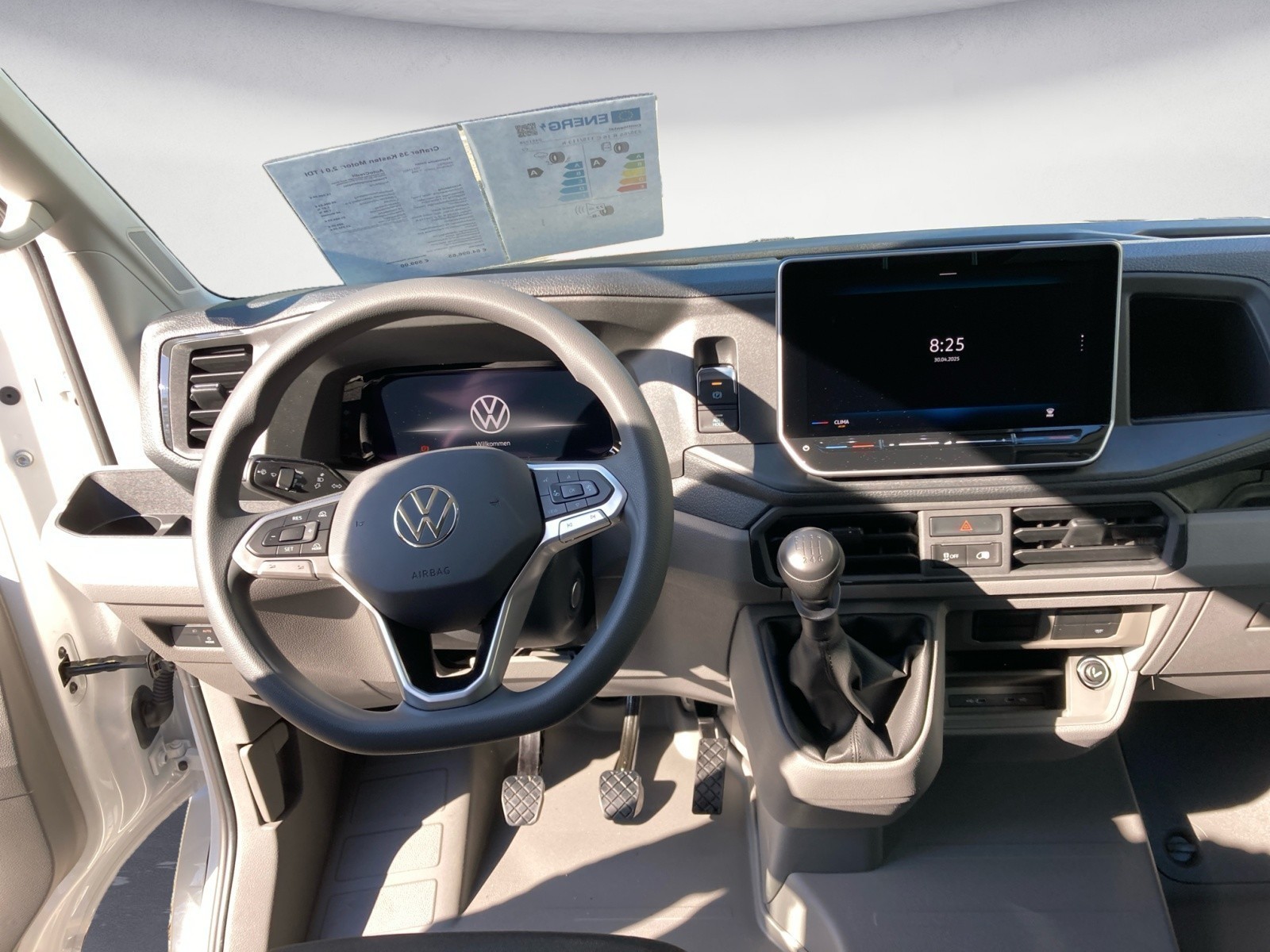 Volkswagen - Crafter 35 Kasten 2,0 l Frontantrieb 6-Gang Radst. 3640 mm