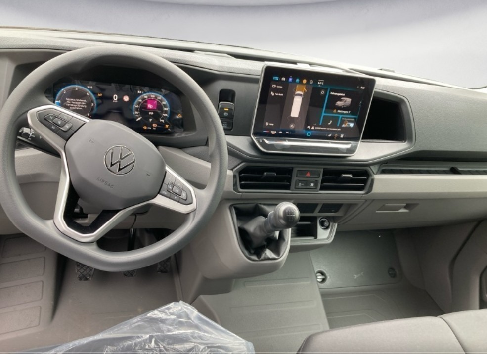 Volkswagen - Crafter 35 Kasten HD mit Überhang 2,0 l Frontantrieb 6-Gang Radst. 4490 m m
