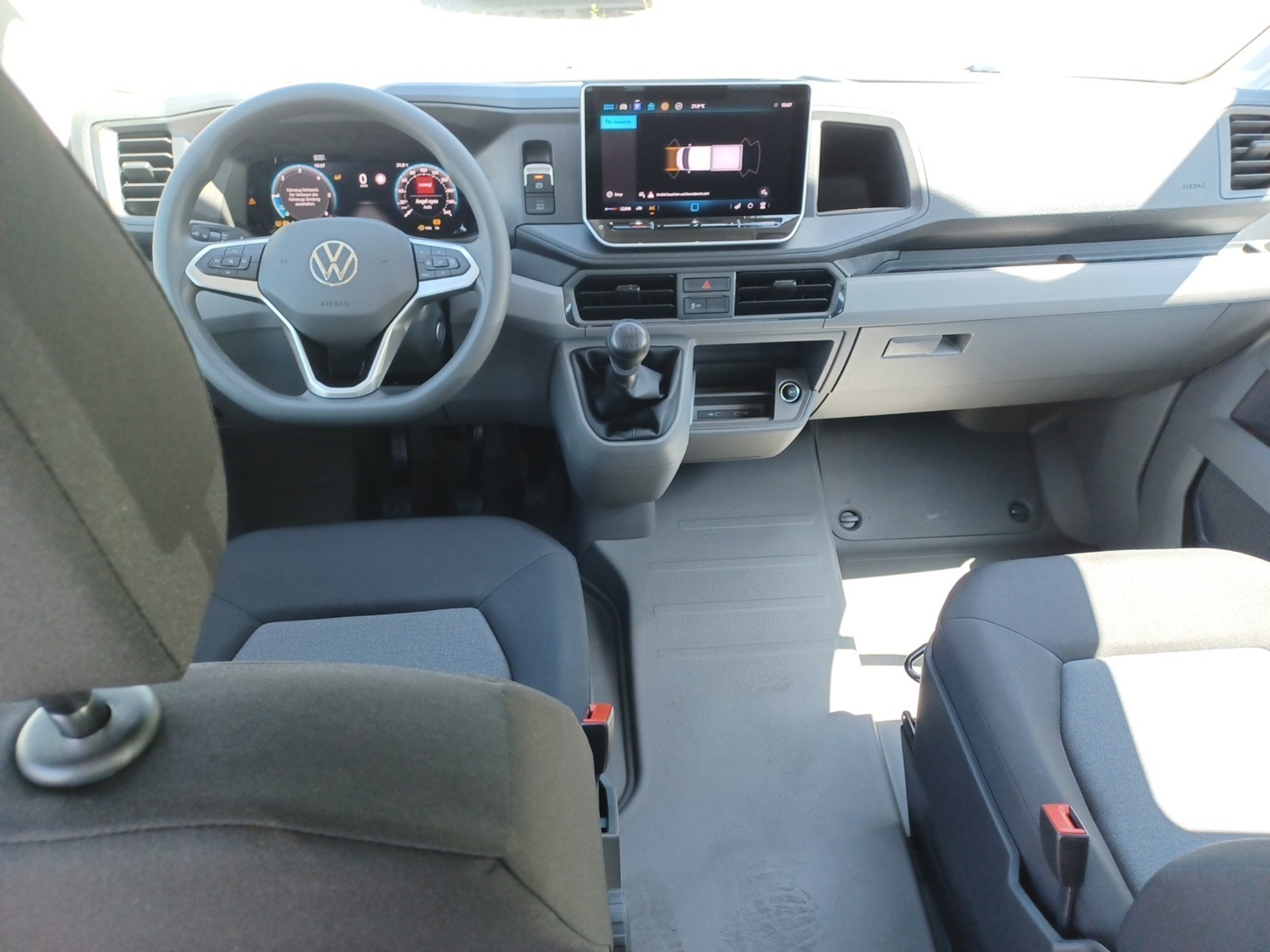 Volkswagen - Crafter 35 Fahrgestell Doppelkabine 2,0 l  Frontantrieb 6-Gang Radst. 3640 mm