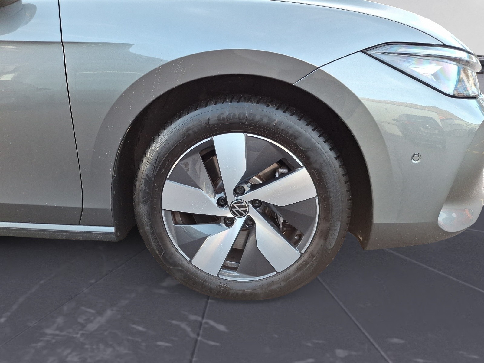 Volkswagen - Passat Business 1.5 l eHybrid OPF