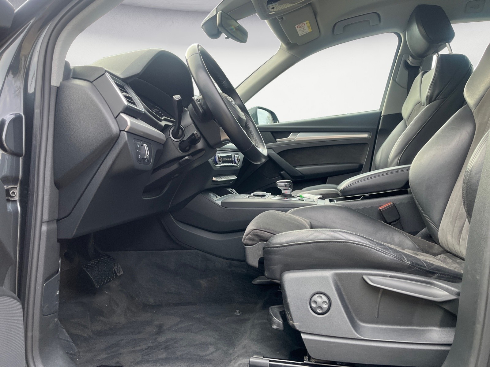 Audi - Q5 40 TDI quattro S tronic sport