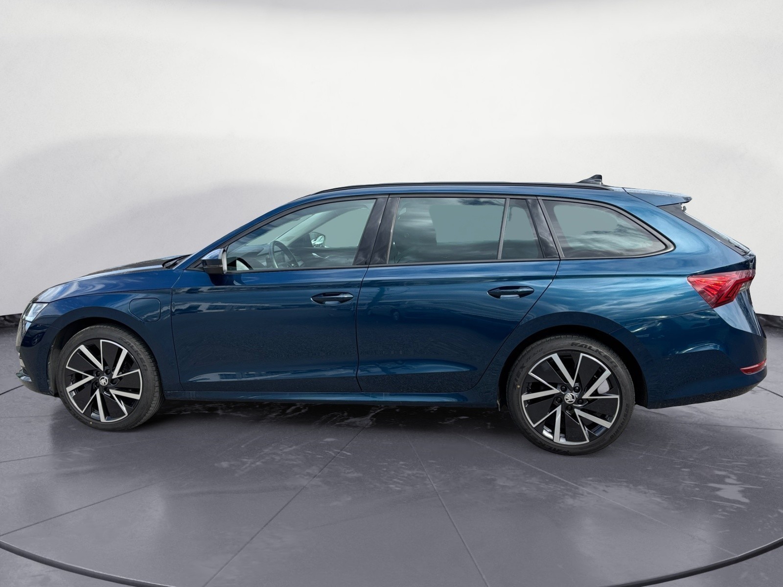 Skoda - Octavia Combi 1.4 TSI iV DSG Ambition