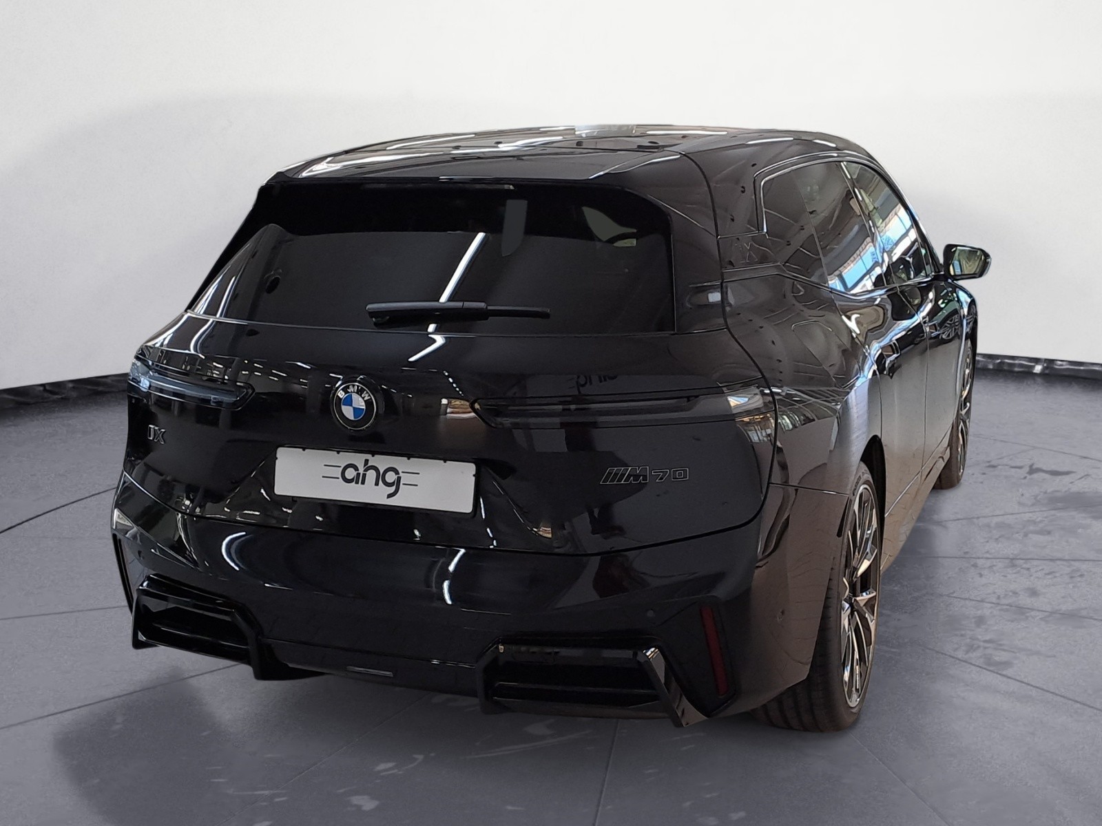 BMW - iX M70 xDrive