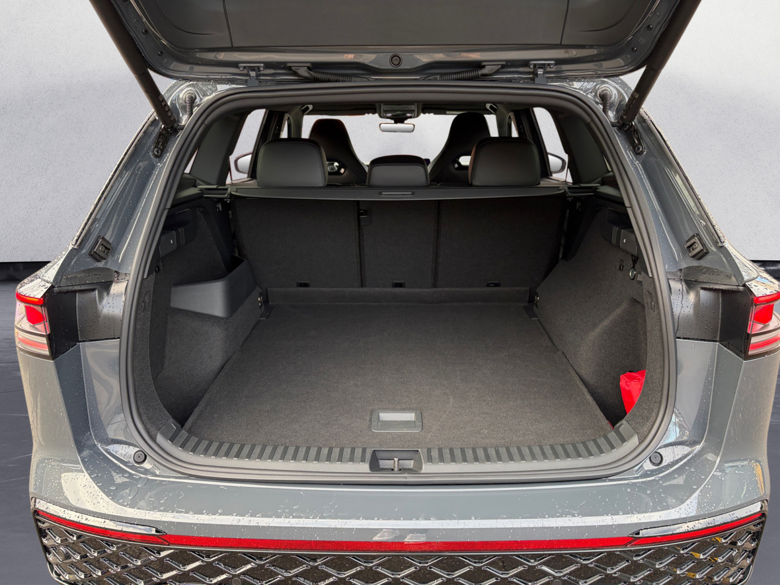 Volkswagen - Tayron R-Line 2,0 l TDI SCR 4MOTION 7-Gang-Doppelkupplungsgetrie be DSG